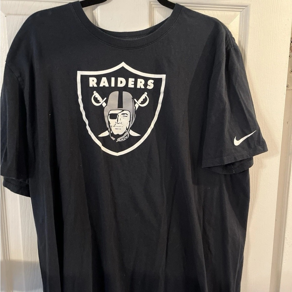 Nike Raiders Vintage Nike Tee Sz 2xl used ships fast